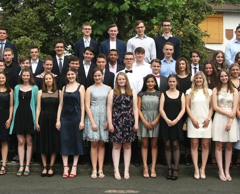 gruppenfoto von schülerinnen und schülern aus dem internat landschulheim steinmühle in marburg, hessen
