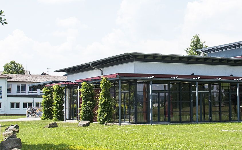 Schule & Internat Steinmühle von außen in Marburg, Hessen