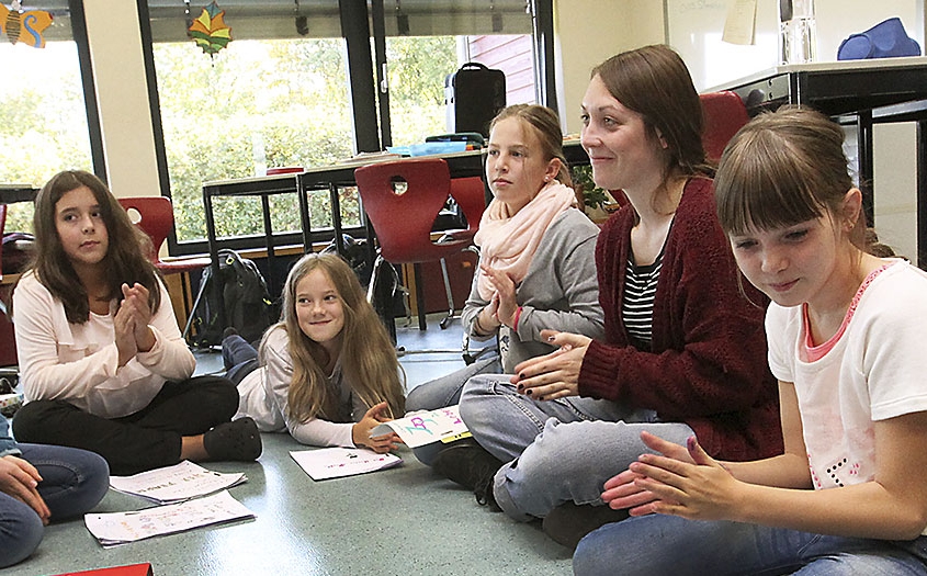 Schülerinnen und Schüler werden in der Internatsschule Steinmühle individuell gefördert und lernen angepasst in Marburg, Hessen