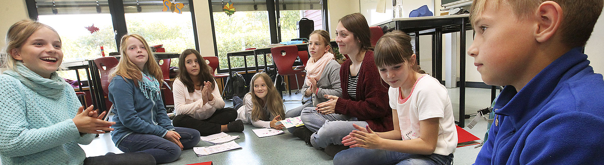 Schülerinnen und Schüler werden in der Internatsschule Steinmühle individuell gefördert und lernen angepasst in Marburg, Hessen